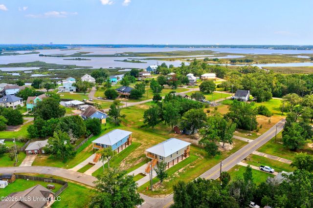 10113 Bald Eagle Drive, Biloxi, MS 39532
