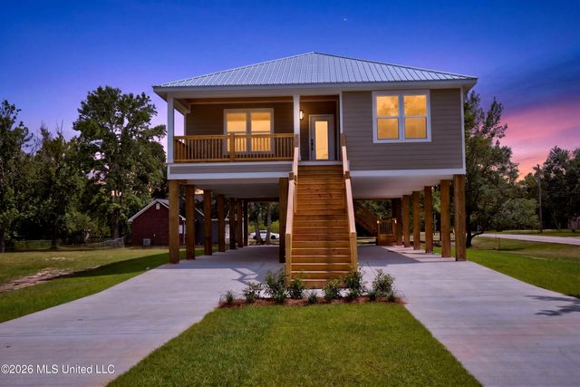 10113 Bald Eagle Drive, Biloxi, MS 39532