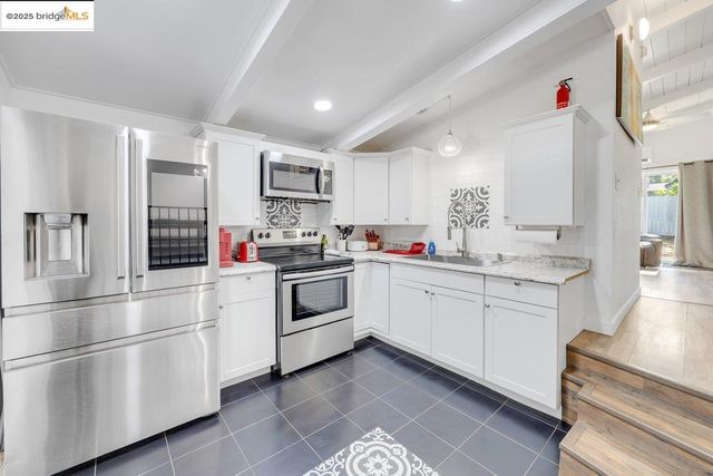 18189 5th Ave, Jamestown, CA 95327