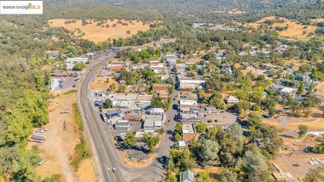 18189 5th Ave, Jamestown, CA 95327