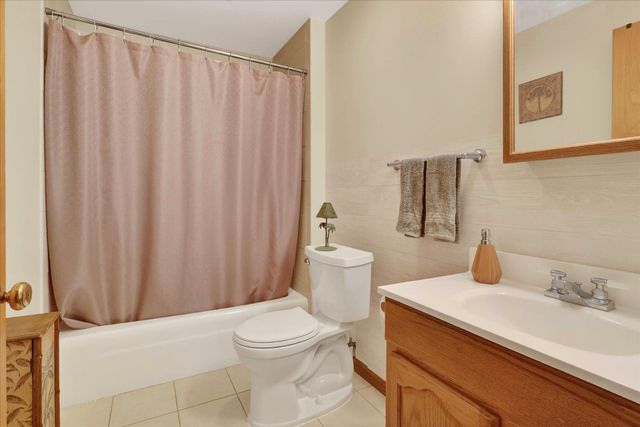 3652 Sawyer Road, Sawyer, MI 49125