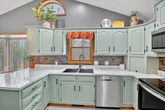 3652 Sawyer Road, Sawyer, MI 49125