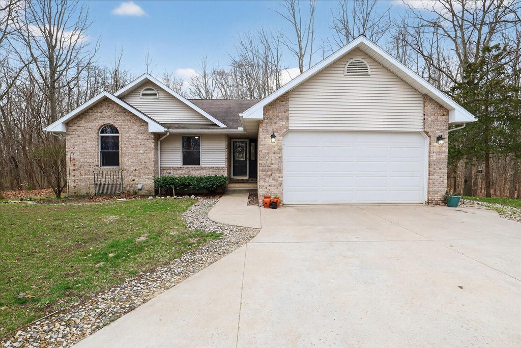 3652 Sawyer Road, Sawyer, MI 49125