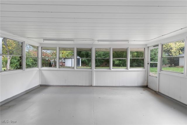 634 Edgewood Street SE, North Canton, OH 44720