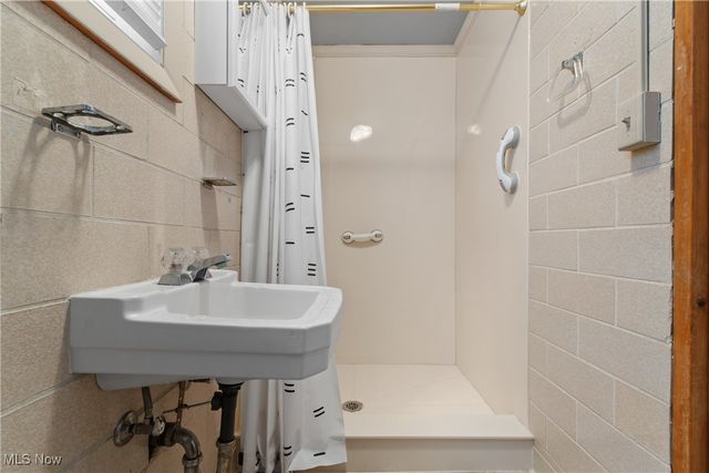 634 Edgewood Street SE, North Canton, OH 44720