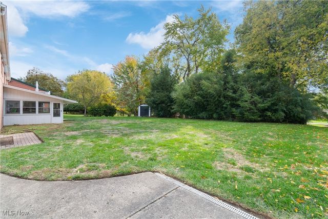 634 Edgewood Street SE, North Canton, OH 44720