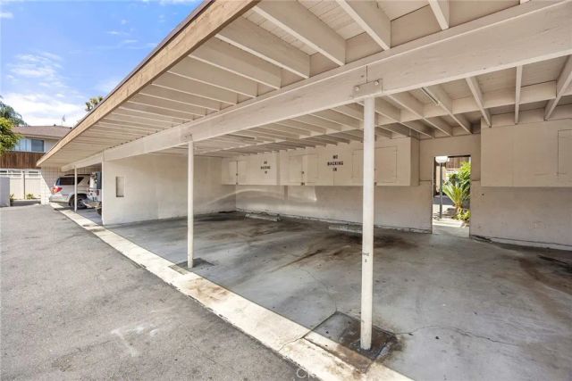 15500 Tustin Village 25, Tustin, CA 92780