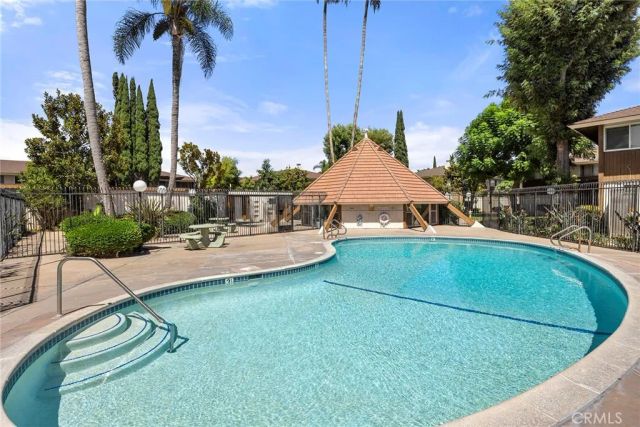 15500 Tustin Village 25, Tustin, CA 92780
