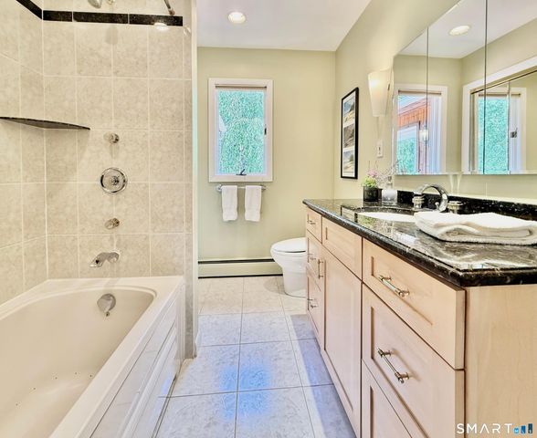 3 Susan Court, Norwalk, CT 06851