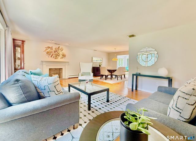 3 Susan Court, Norwalk, CT 06851