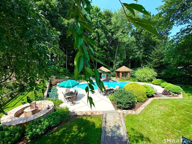 3 Susan Court, Norwalk, CT 06851