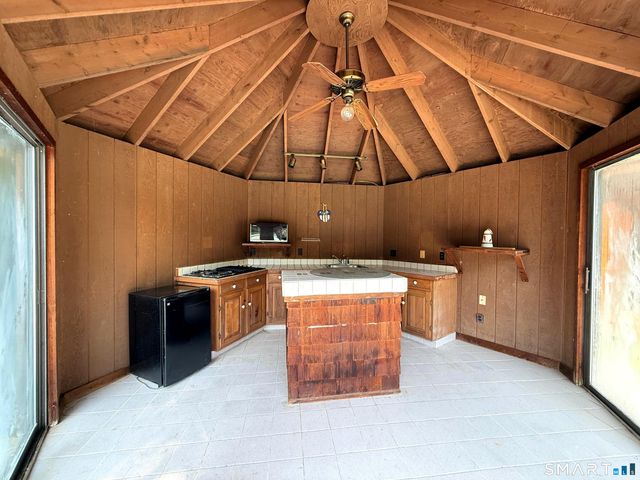 3 Susan Court, Norwalk, CT 06851