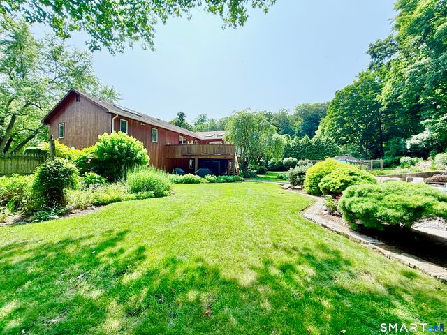 3 Susan Court, Norwalk, CT 06851