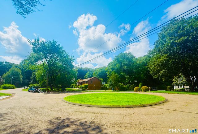 3 Susan Court, Norwalk, CT 06851