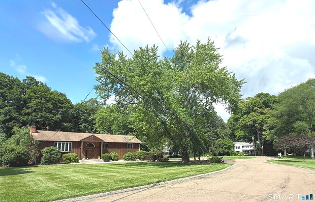 3 Susan Court, Norwalk, CT 06851