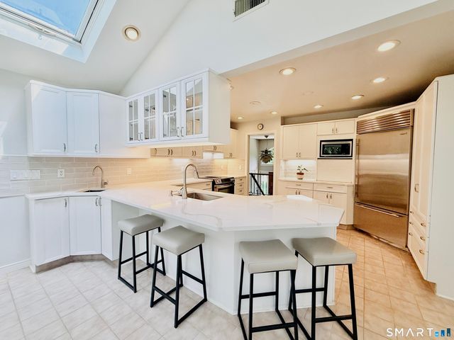 3 Susan Court, Norwalk, CT 06851