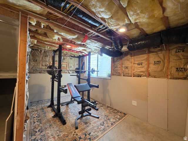 8769 S BROWN PARK DR, West Jordan, UT 84081
