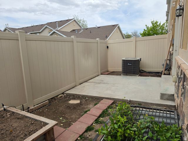 8769 S BROWN PARK DR, West Jordan, UT 84081