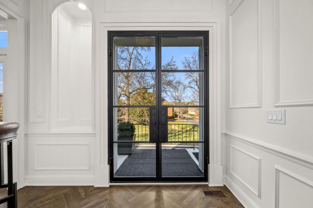 135 Abbottsford, Nashville, TN 37215