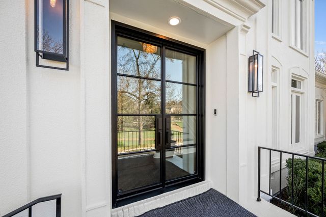 135 Abbottsford, Nashville, TN 37215