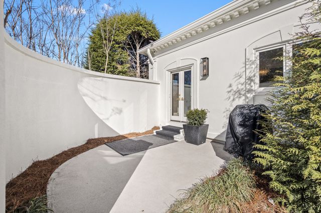 135 Abbottsford, Nashville, TN 37215