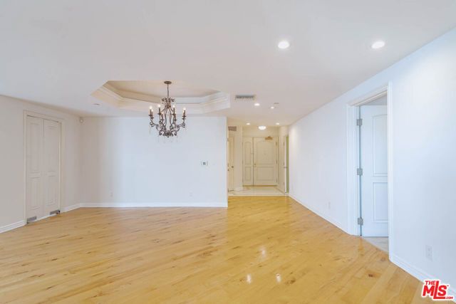 430 N Oakhurst Drive PH407, Beverly Hills, CA 90210