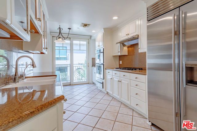 430 N Oakhurst Drive PH407, Beverly Hills, CA 90210
