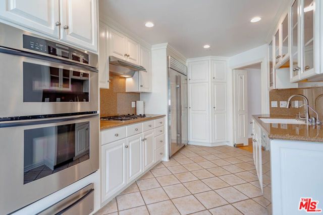 430 N Oakhurst Drive PH407, Beverly Hills, CA 90210