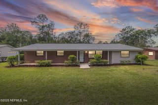 111 SUNSET Lane, Palatka, FL 32177
