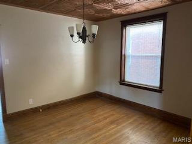 4947 Tholozan Avenue, St Louis, MO 63109