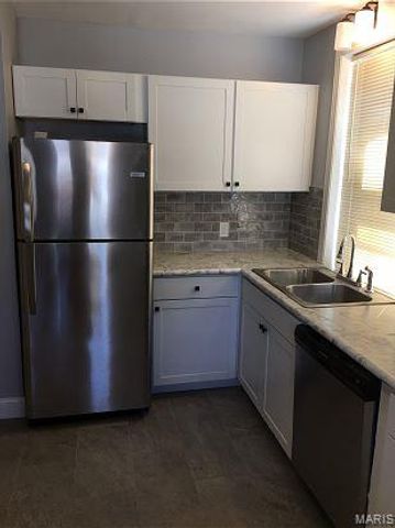 4947 Tholozan Avenue, St Louis, MO 63109