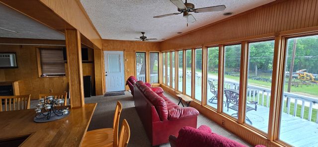 33 Creek View Ln, Waverly, TN 37185