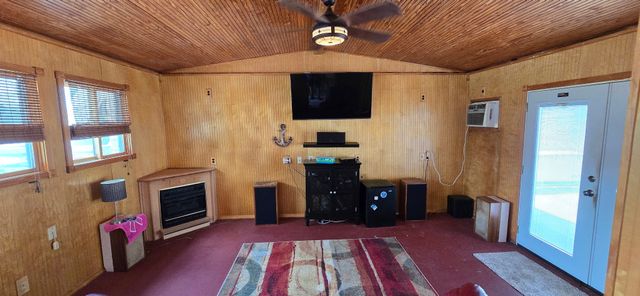 33 Creek View Ln, Waverly, TN 37185