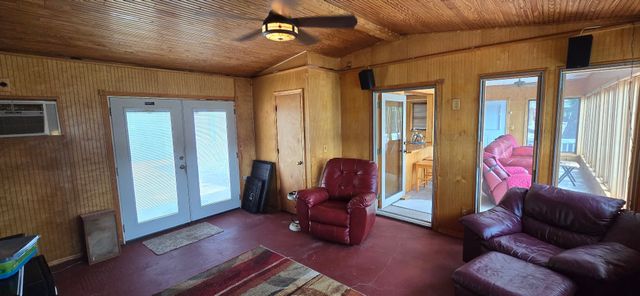 33 Creek View Ln, Waverly, TN 37185