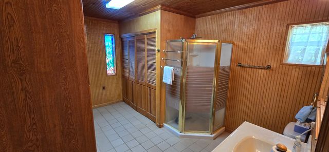 33 Creek View Ln, Waverly, TN 37185
