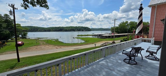 33 Creek View Ln, Waverly, TN 37185
