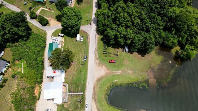 33 Creek View Ln, Waverly, TN 37185