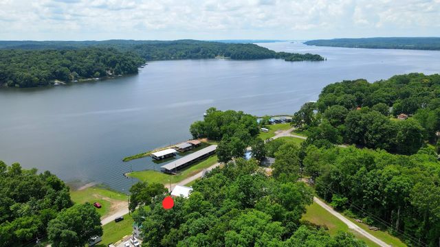 33 Creek View Ln, Waverly, TN 37185