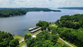 33 Creek View Ln, Waverly, TN 37185