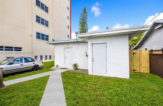 1711 Buchanan Street, Hollywood, FL 33020