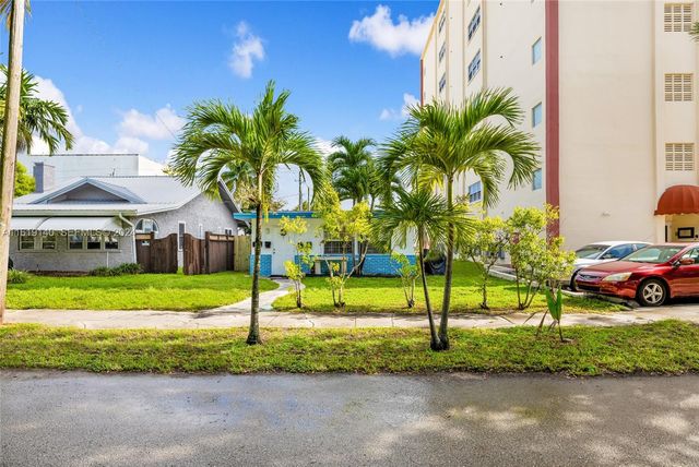 1711 Buchanan Street, Hollywood, FL 33020