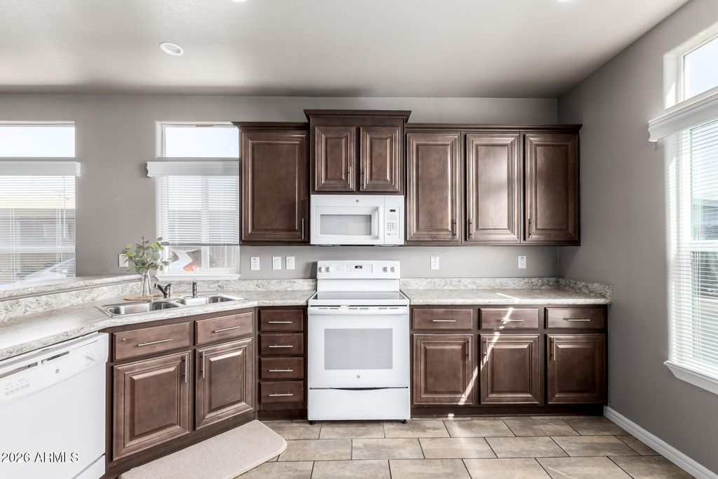 650 N Hawes Road 3622, Mesa, AZ 85207 — photo 4
