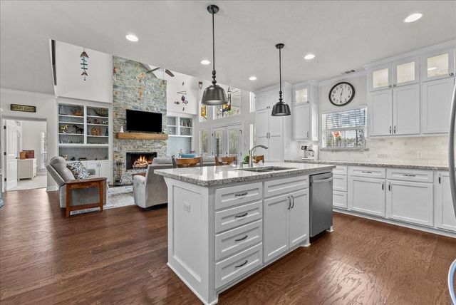 305 Northwood Park, Livingston, TX 77351