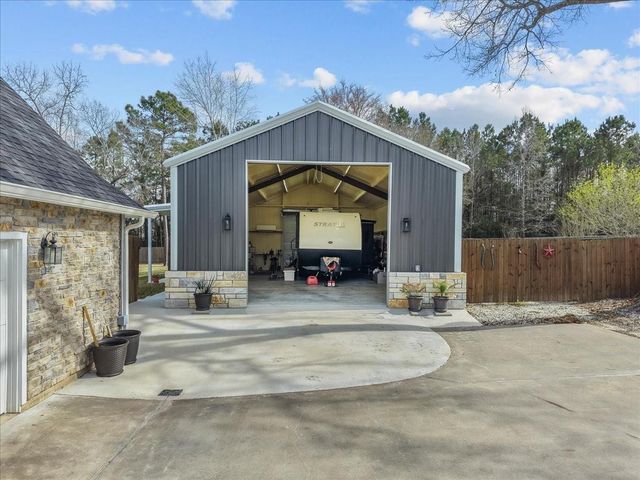 305 Northwood Park, Livingston, TX 77351