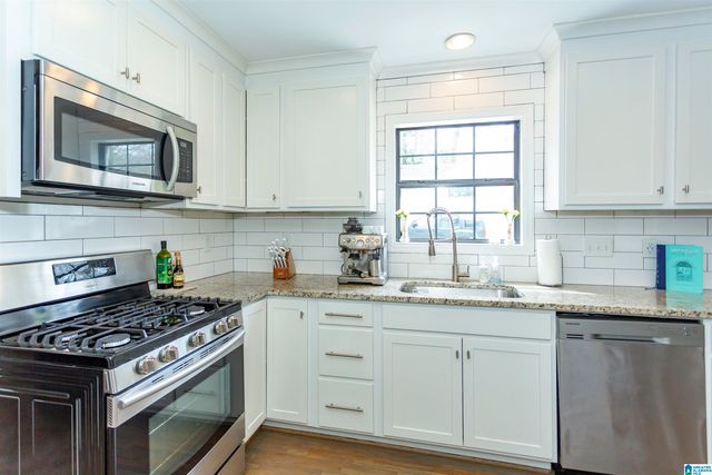 1621 CRESTHILL ROAD, Birmingham, AL 35213