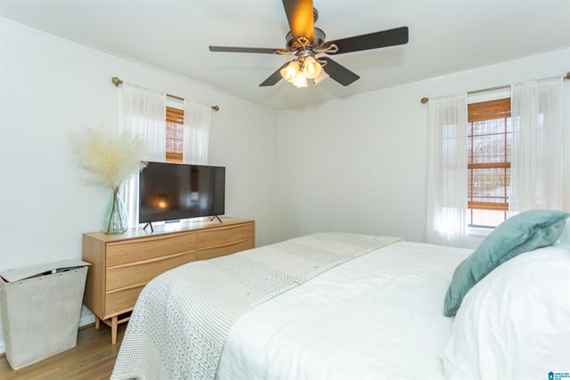 1621 CRESTHILL ROAD, Birmingham, AL 35213