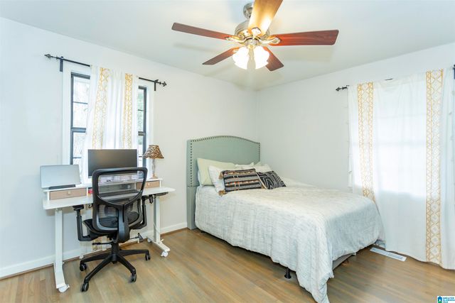 1621 CRESTHILL ROAD, Birmingham, AL 35213