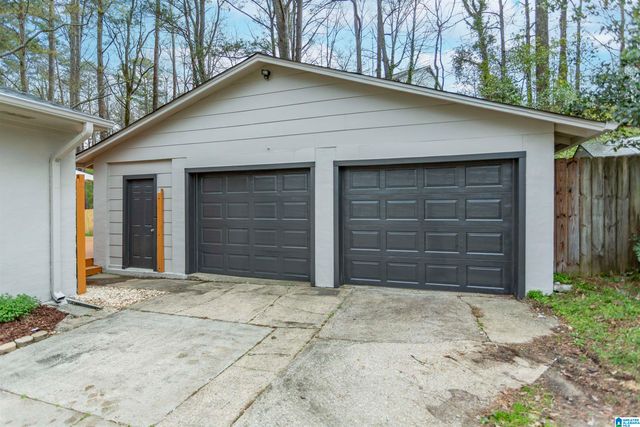 1621 CRESTHILL ROAD, Birmingham, AL 35213