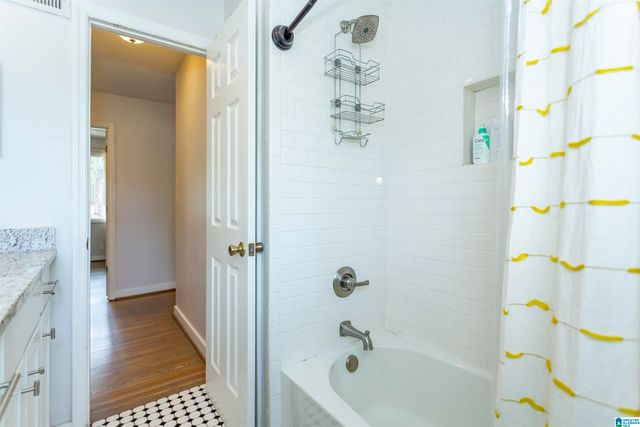 1621 CRESTHILL ROAD, Birmingham, AL 35213