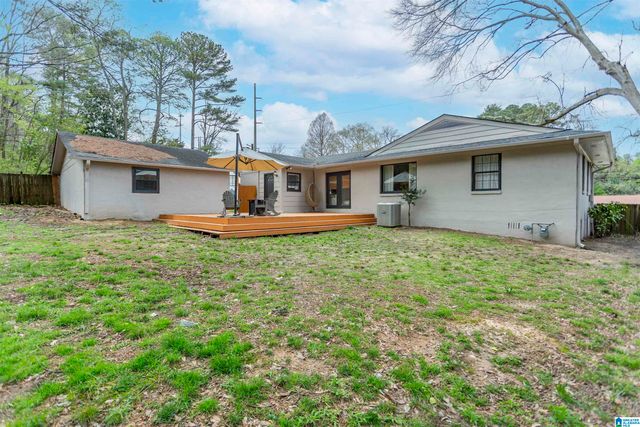 1621 CRESTHILL ROAD, Birmingham, AL 35213